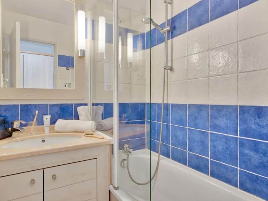 Superbe Appartement 50M De La Plage En Bord De Mer Hyères Exterior foto