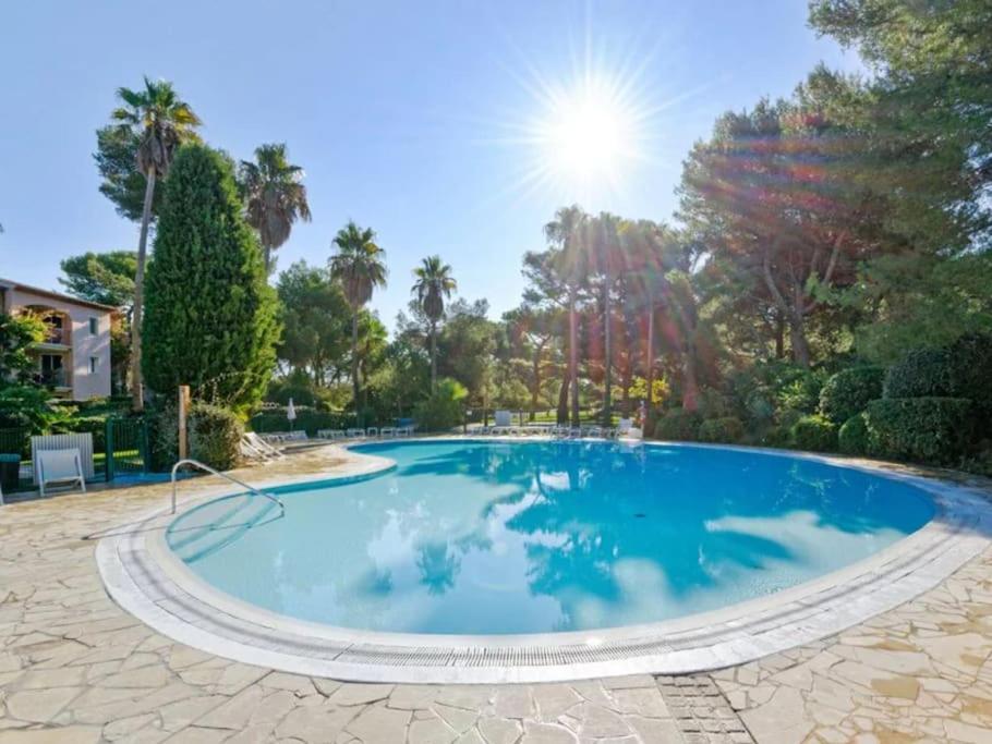 Superbe Appartement 50M De La Plage En Bord De Mer Hyères Exterior foto