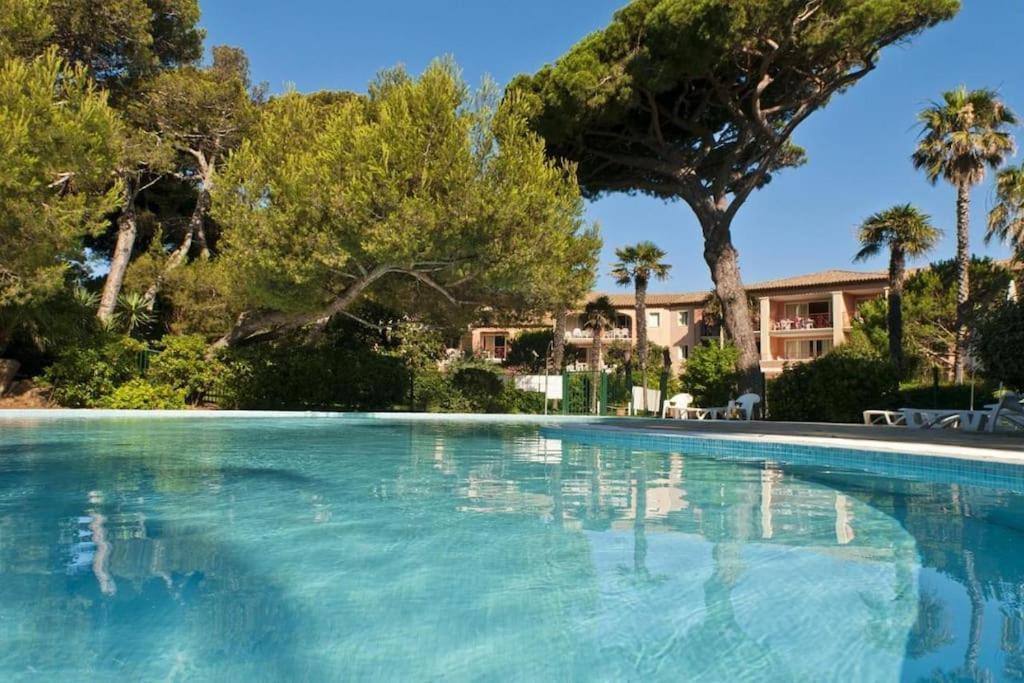 Superbe Appartement 50M De La Plage En Bord De Mer Hyères Exterior foto